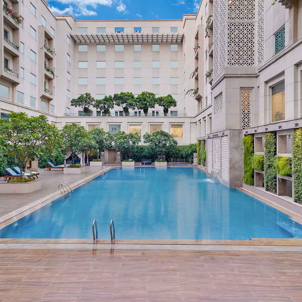 hotel lemon tree premier Delhi pool